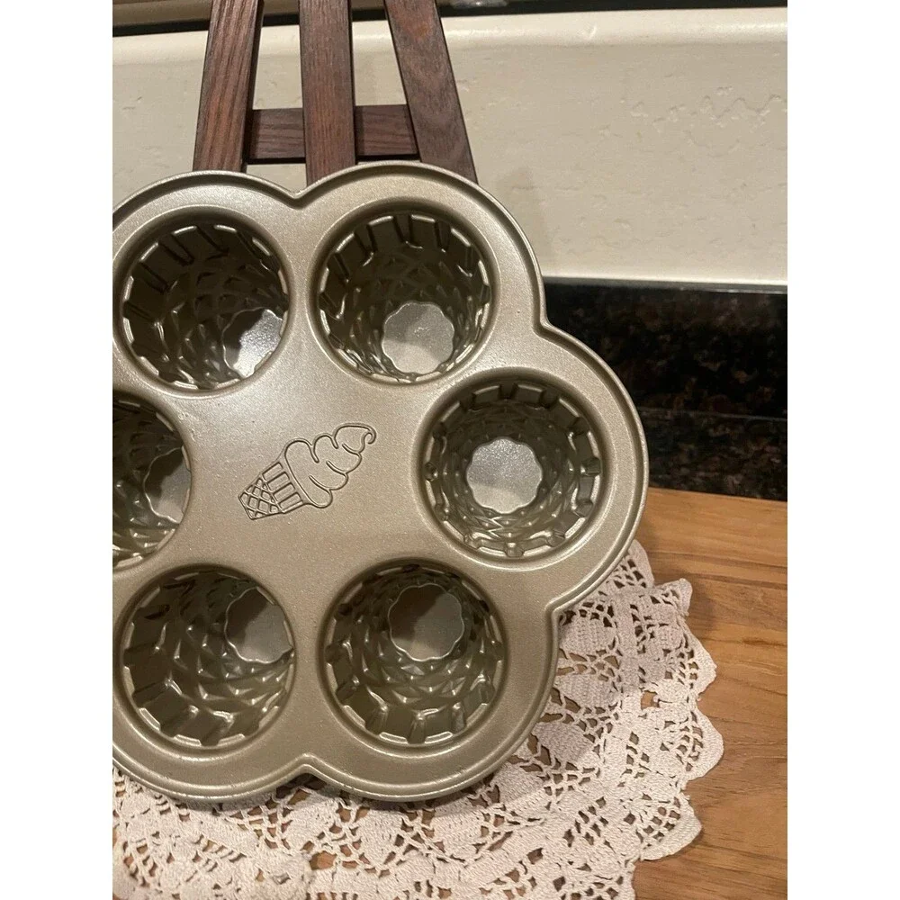 Nordic Ware Ice Cream Cone Cupcake pan